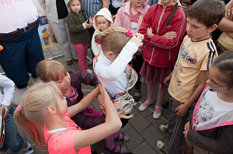 Вручение призов победителям конкурса рисунка