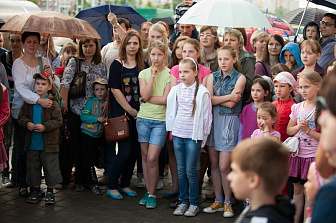 Вручение призов победителям конкурса рисунка