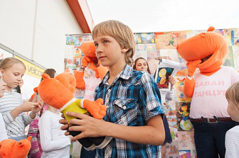 Вручение призов победителям конкурса рисунка