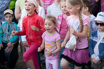 Вручение призов победителям конкурса рисунка