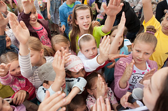 Вручение призов победителям конкурса рисунка