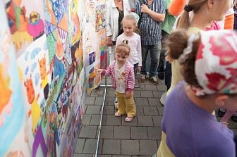 Вручение призов победителям конкурса рисунка