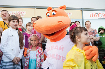 Вручение призов победителям конкурса рисунка